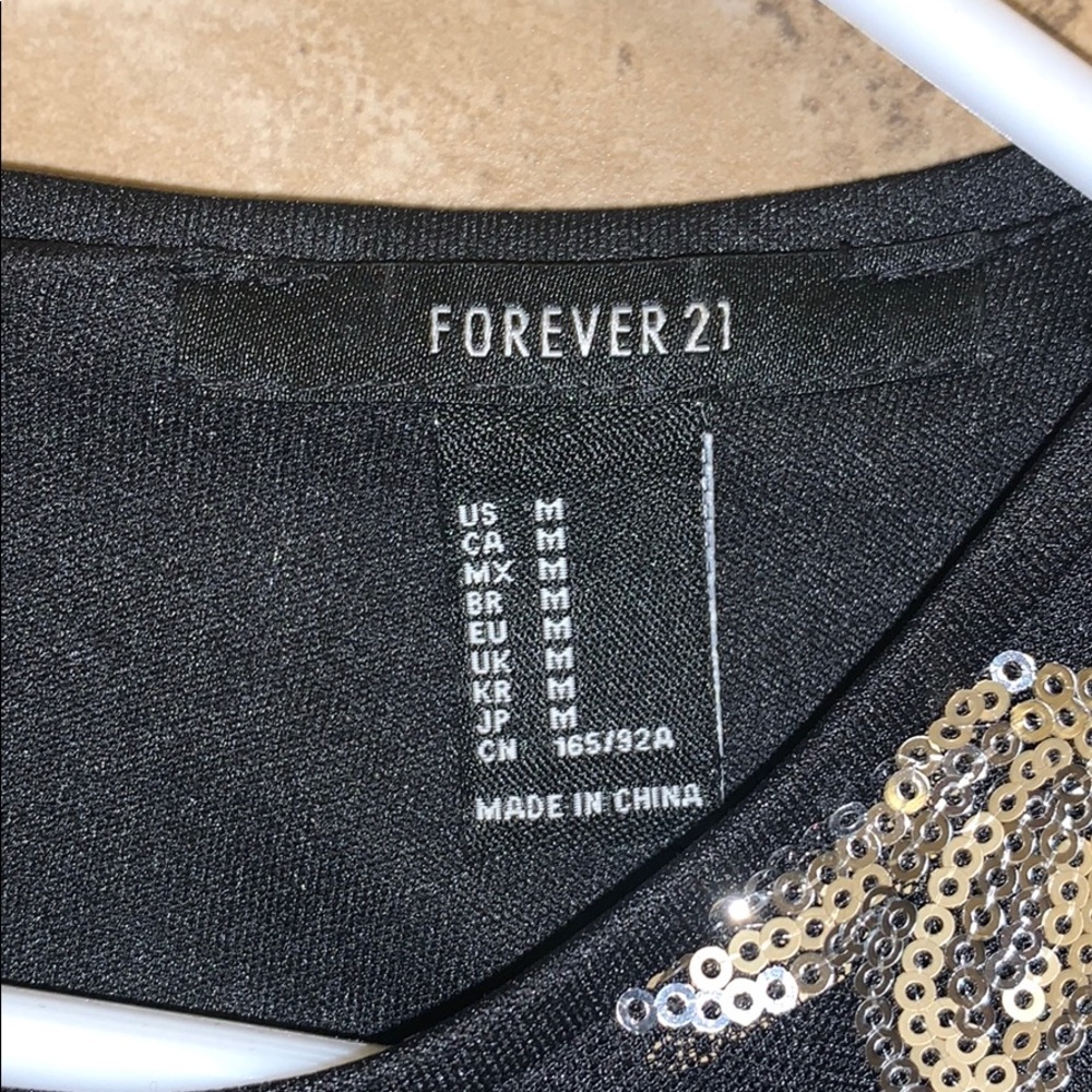 Sequenced Top - Picture 3 of 3